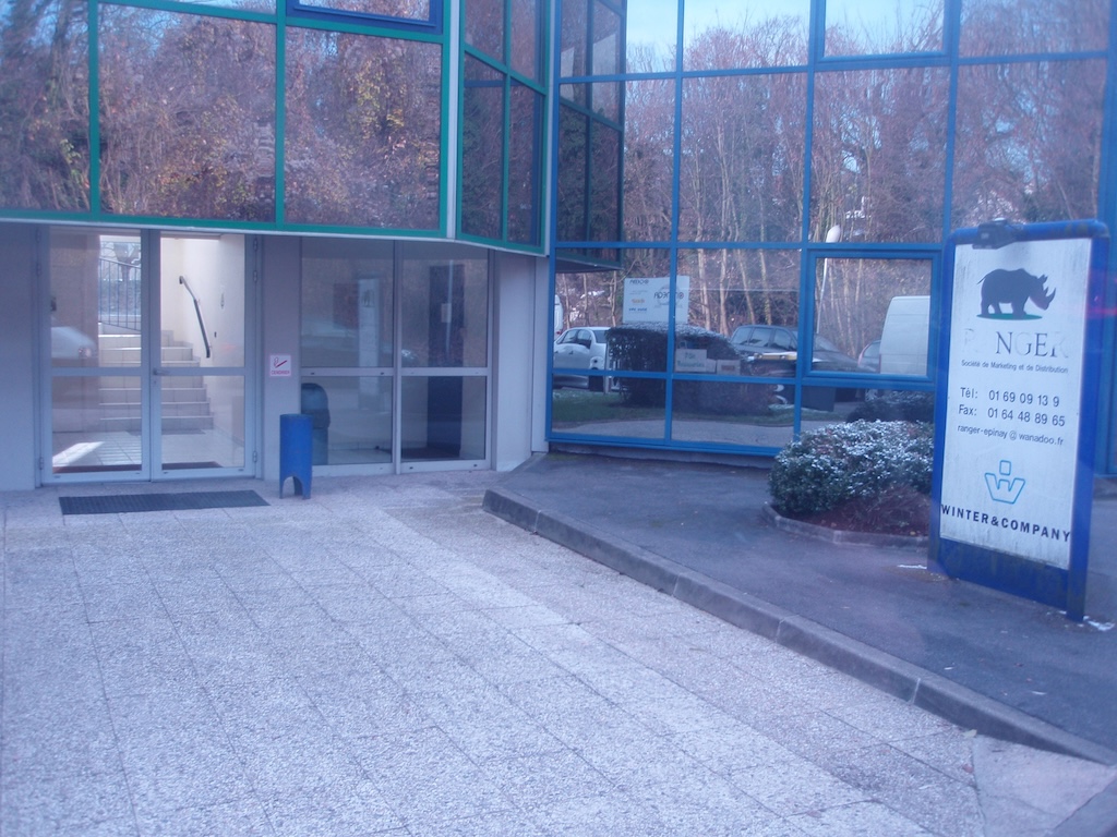 Immeuble tertiaire en Île-de-France, prestation extérieure European Cleaners